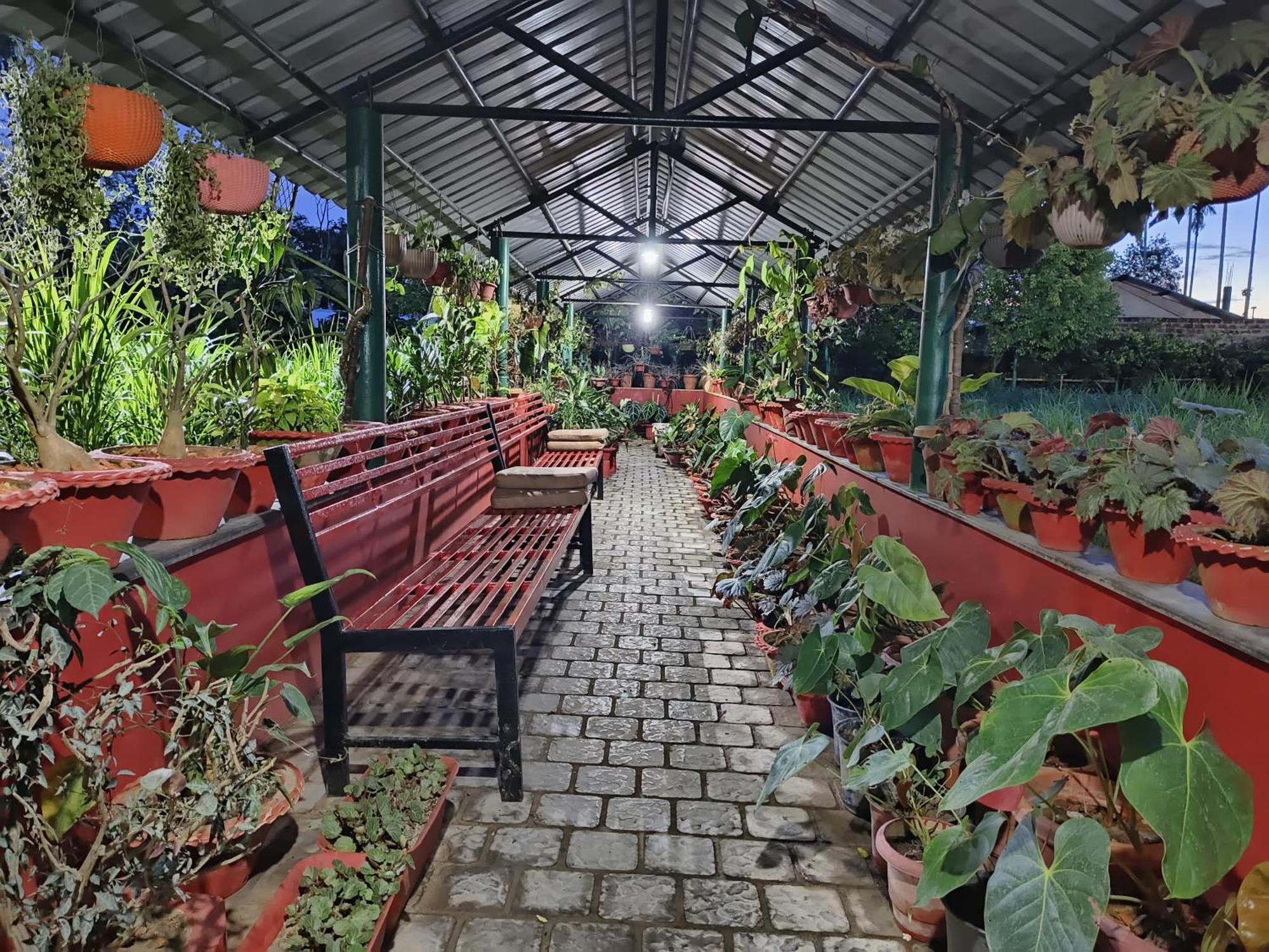 Jaanki Farms & Resorts Jorhāt Exteriör bild